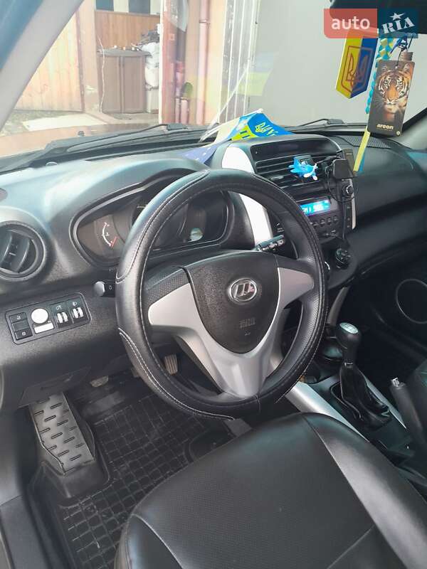 Внедорожник / Кроссовер Lifan X60 2014 в Киеве фото 9 Внедорожник / Кроссовер Lifan X60 2014 в Киеве