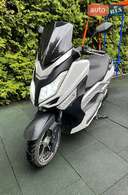 Макси-скутер Like.Bike Earth 2021 в 