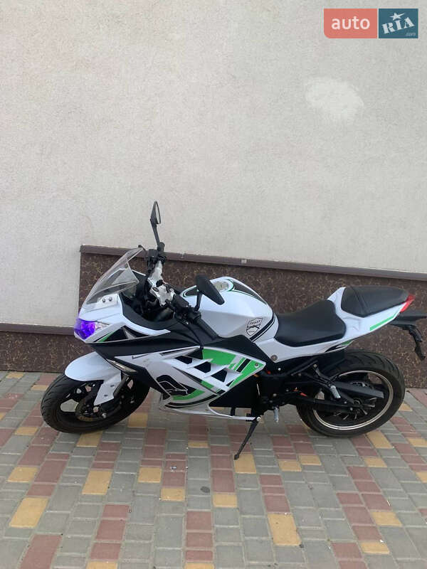 Спортбайк Like.Bike Earth 2023 в Одесі