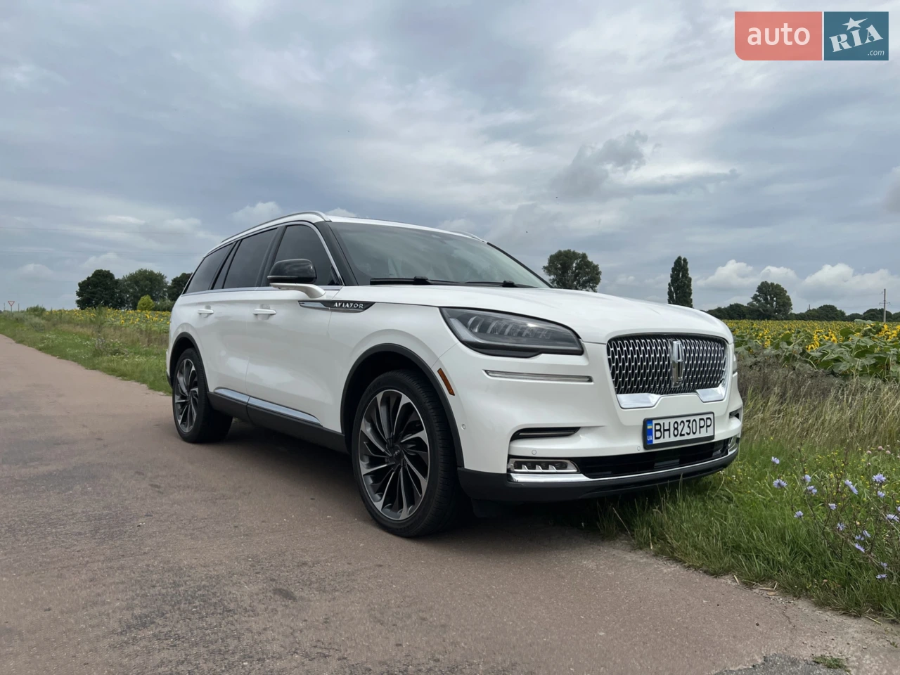 2020 Lincoln Aviator - мініатюра 23