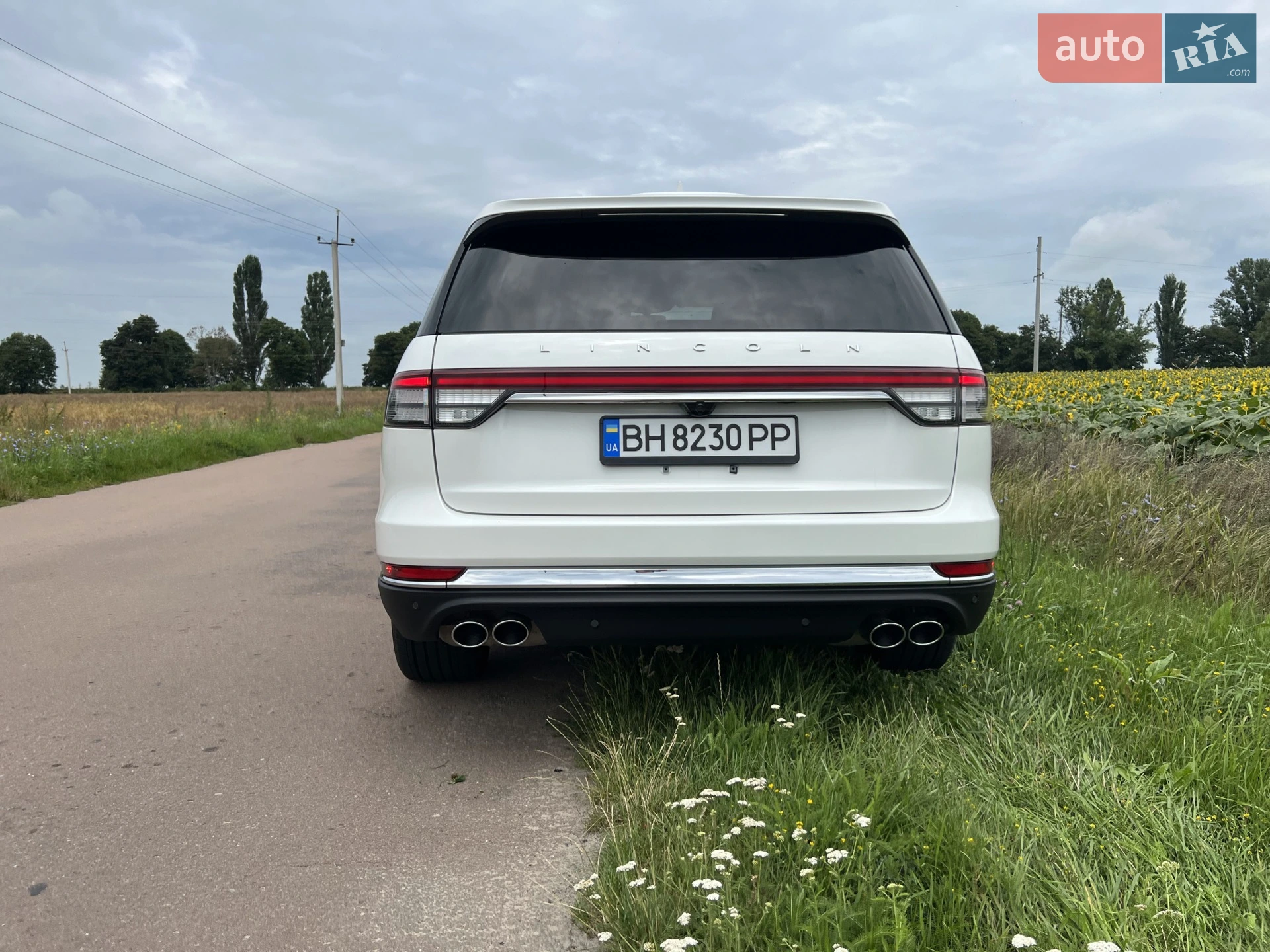 2021 Lincoln Aviator - мініатюра 12