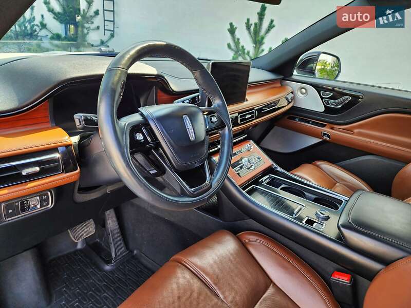Позашляховик / Кросовер Lincoln Aviator 2021 в Луцьку