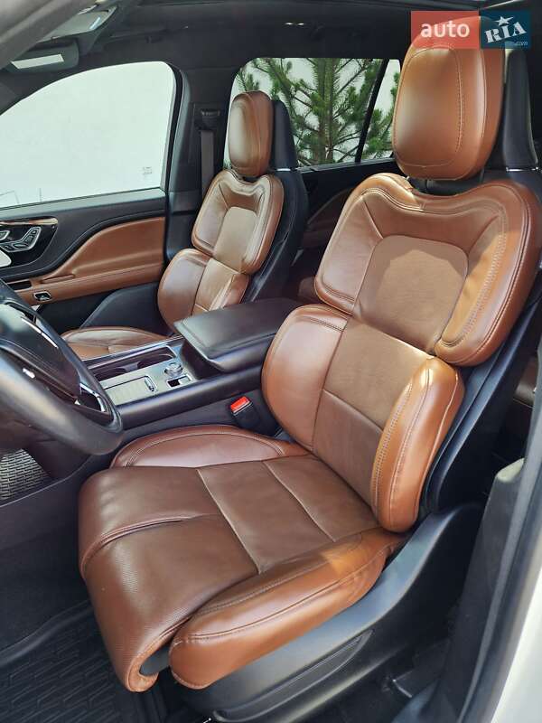 Позашляховик / Кросовер Lincoln Aviator 2021 в Луцьку