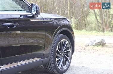 Внедорожник / Кроссовер Lincoln Aviator 2022 в 