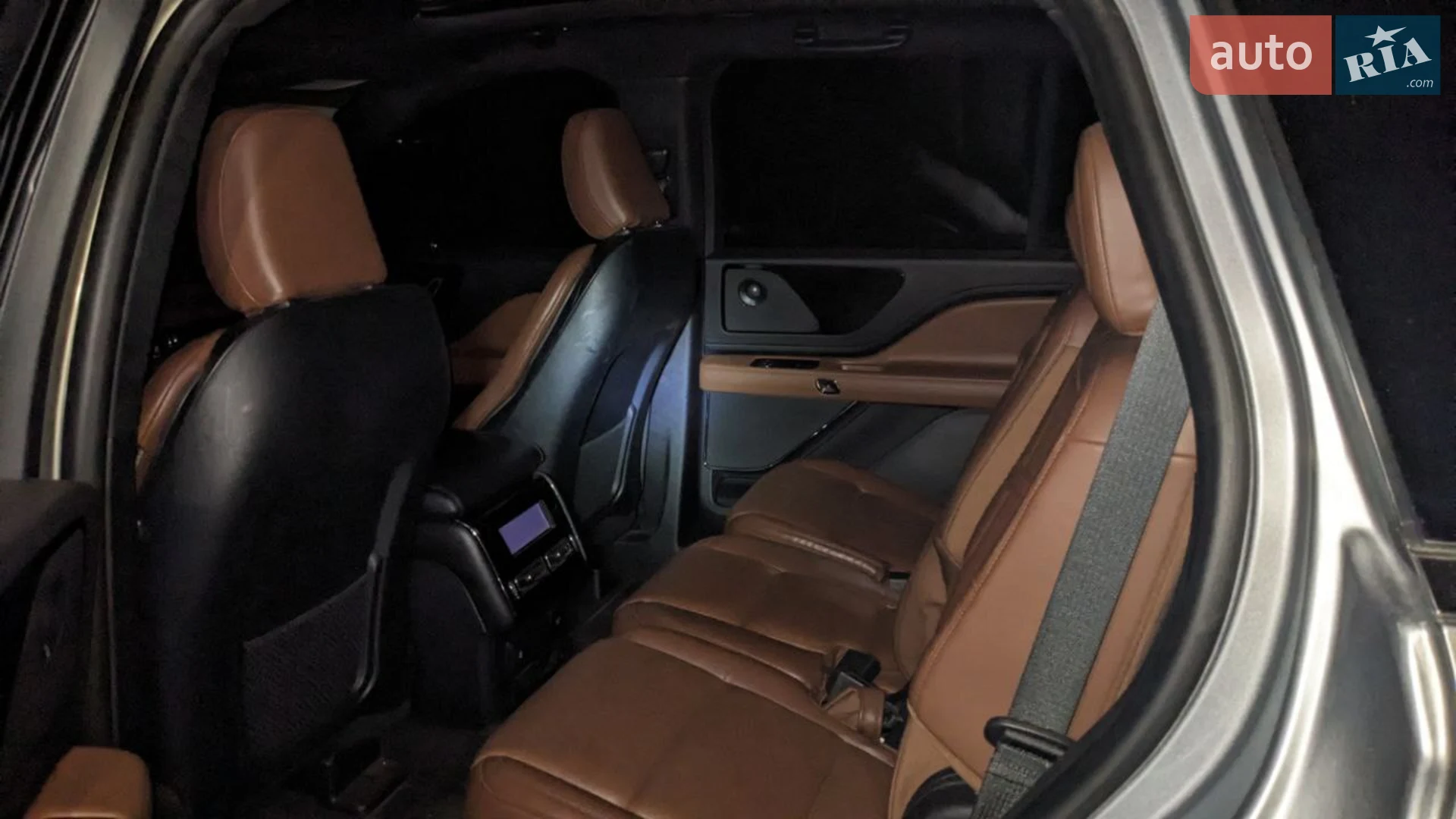 2021 Lincoln Aviator - мініатюра 20