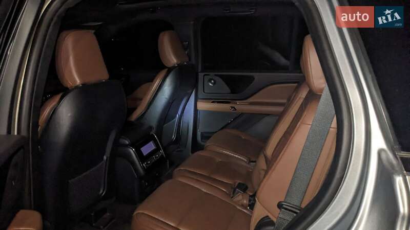 Внедорожник / Кроссовер Lincoln Aviator 2021 в Киеве фото 20 Внедорожник / Кроссовер Lincoln Aviator 2021 в Киеве