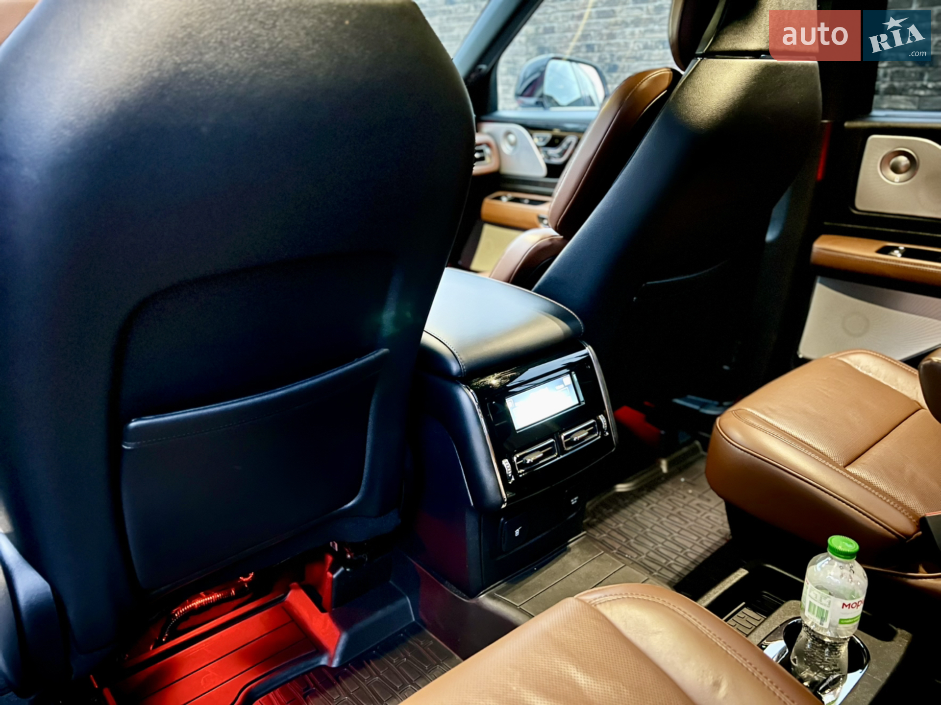 2020 Lincoln Aviator - мініатюра 28