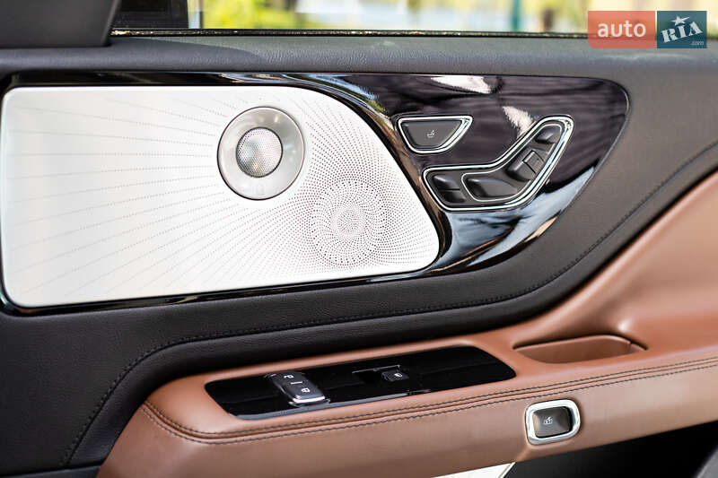 Позашляховик / Кросовер Lincoln Aviator 2020 в Києві