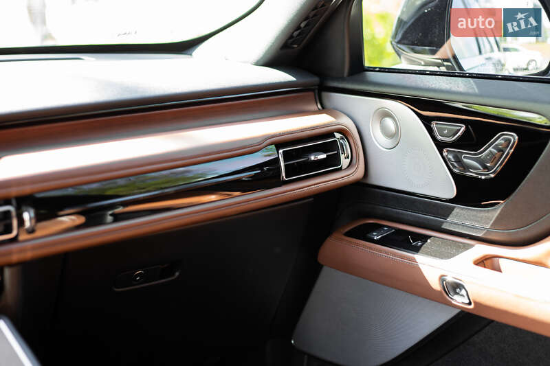 Позашляховик / Кросовер Lincoln Aviator 2020 в Києві