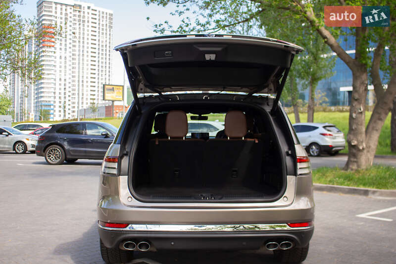 Позашляховик / Кросовер Lincoln Aviator 2020 в Києві