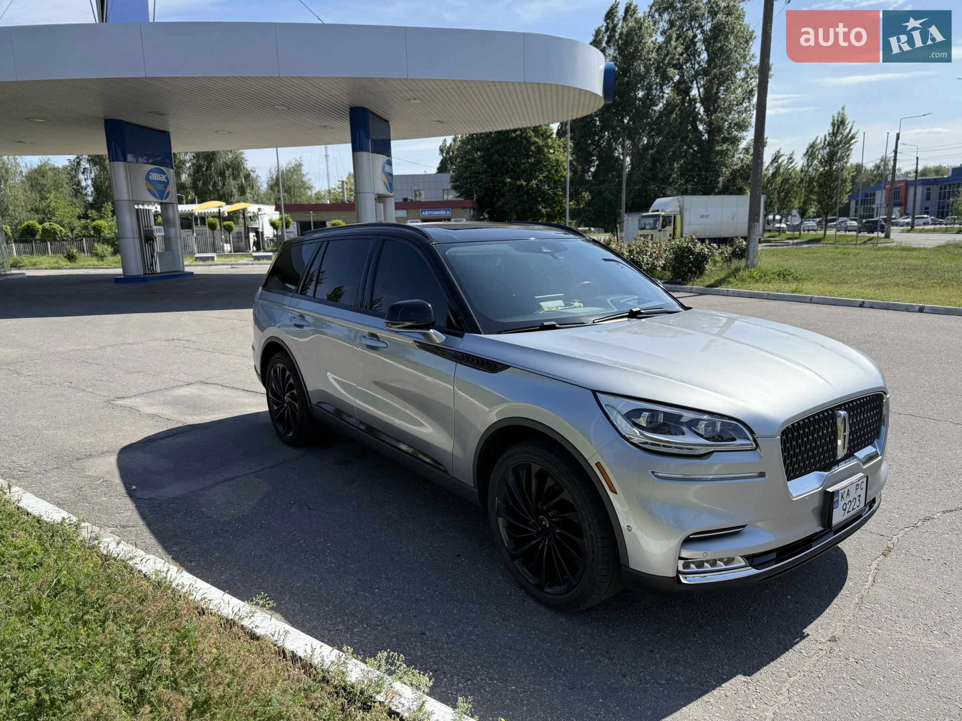 2020 Lincoln Aviator - мініатюра 3