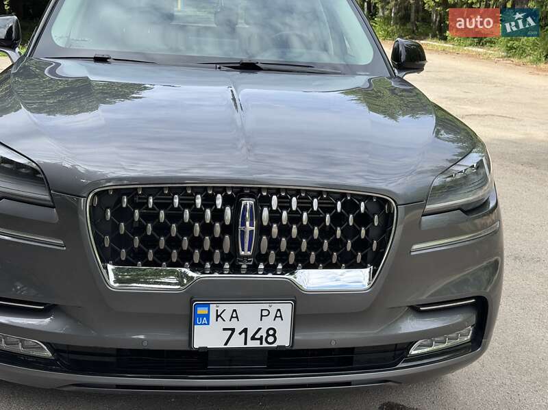 Внедорожник / Кроссовер Lincoln Aviator 2022 в 