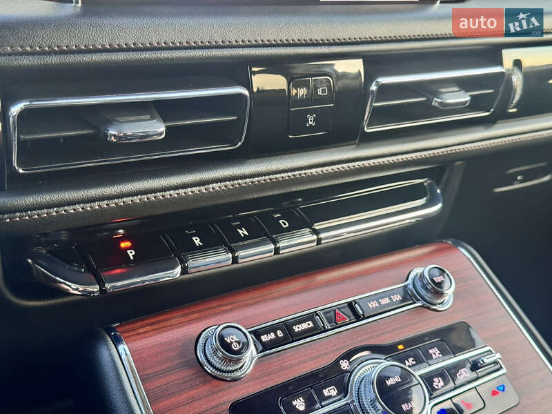 Внедорожник / Кроссовер Lincoln Aviator 2022 в Киеве