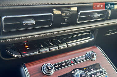 Внедорожник / Кроссовер Lincoln Aviator 2022 в 