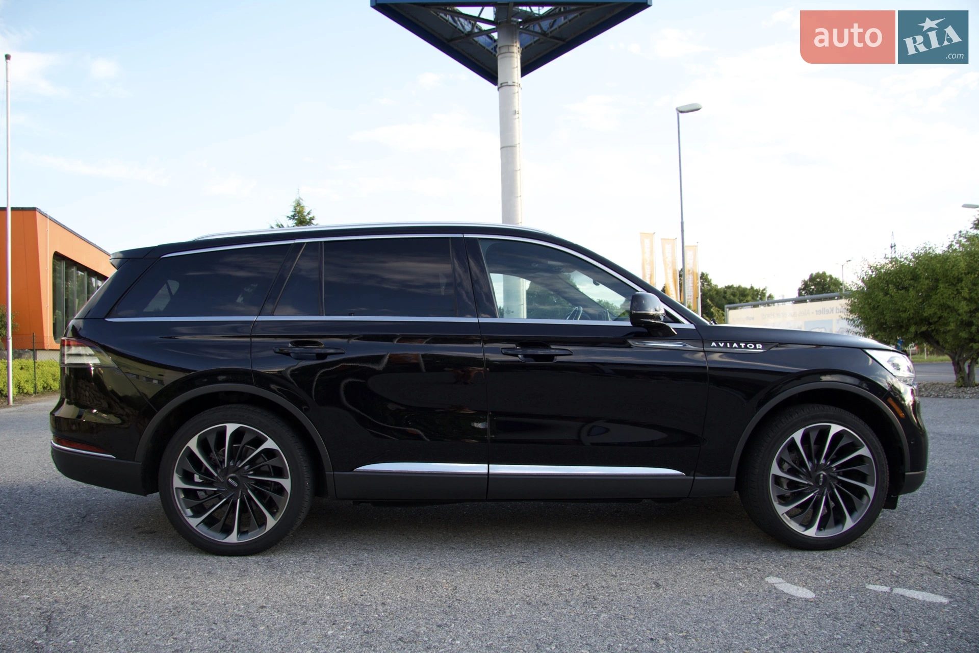 2022 Lincoln Aviator - мініатюра 4