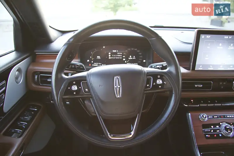 Lincoln Aviator 2022 VIN 5LM5J7XC4NGL12308 фото оголошення 12 з 57