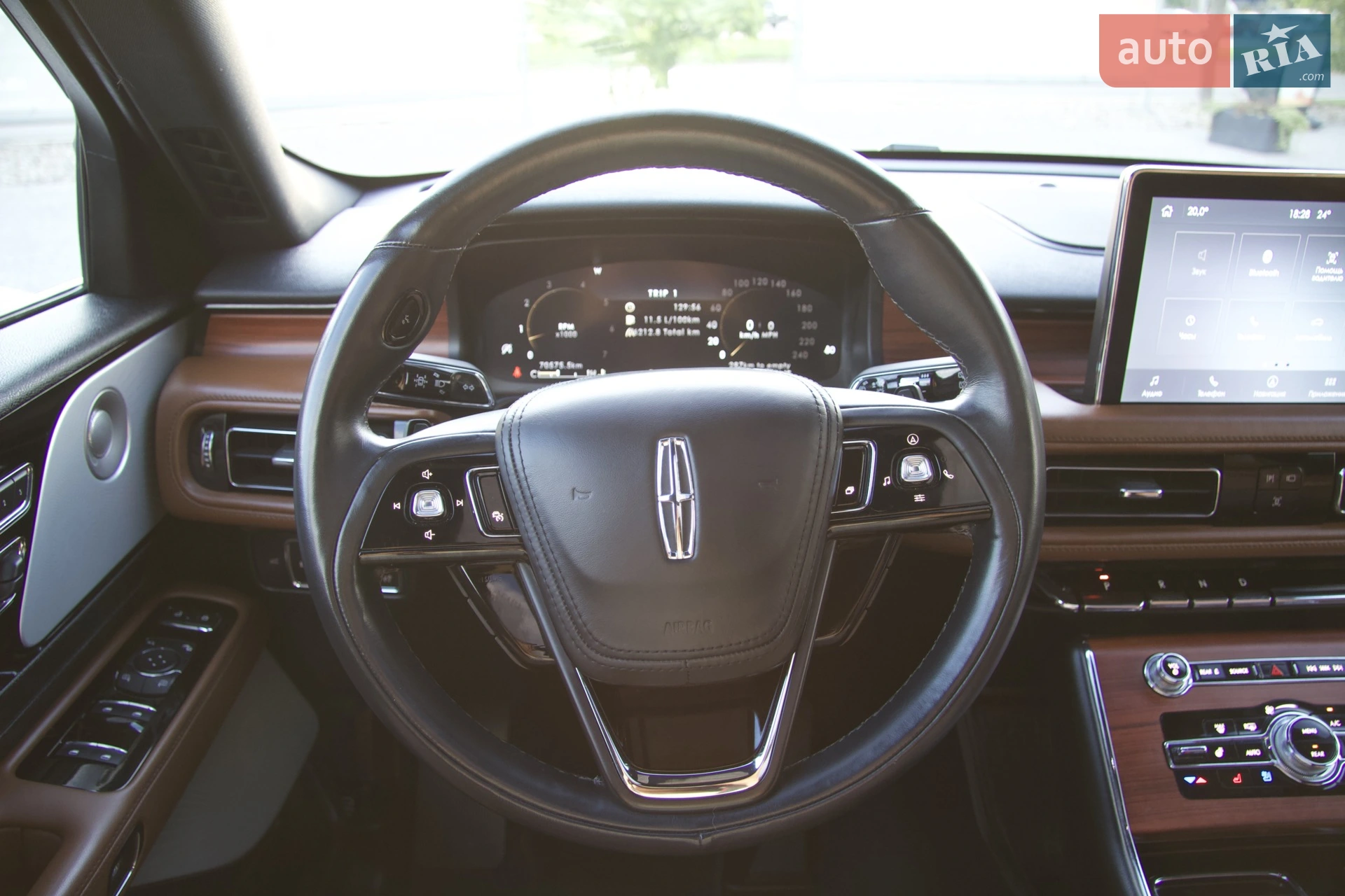 2022 Lincoln Aviator - мініатюра 12