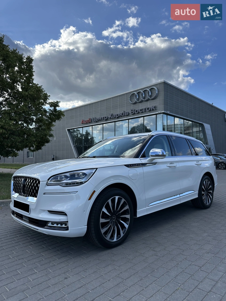 2020 Lincoln Aviator - мініатюра 28