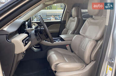Внедорожник / Кроссовер Lincoln Aviator 2019 в 