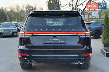 Внедорожник / Кроссовер Lincoln Aviator 2023 в 