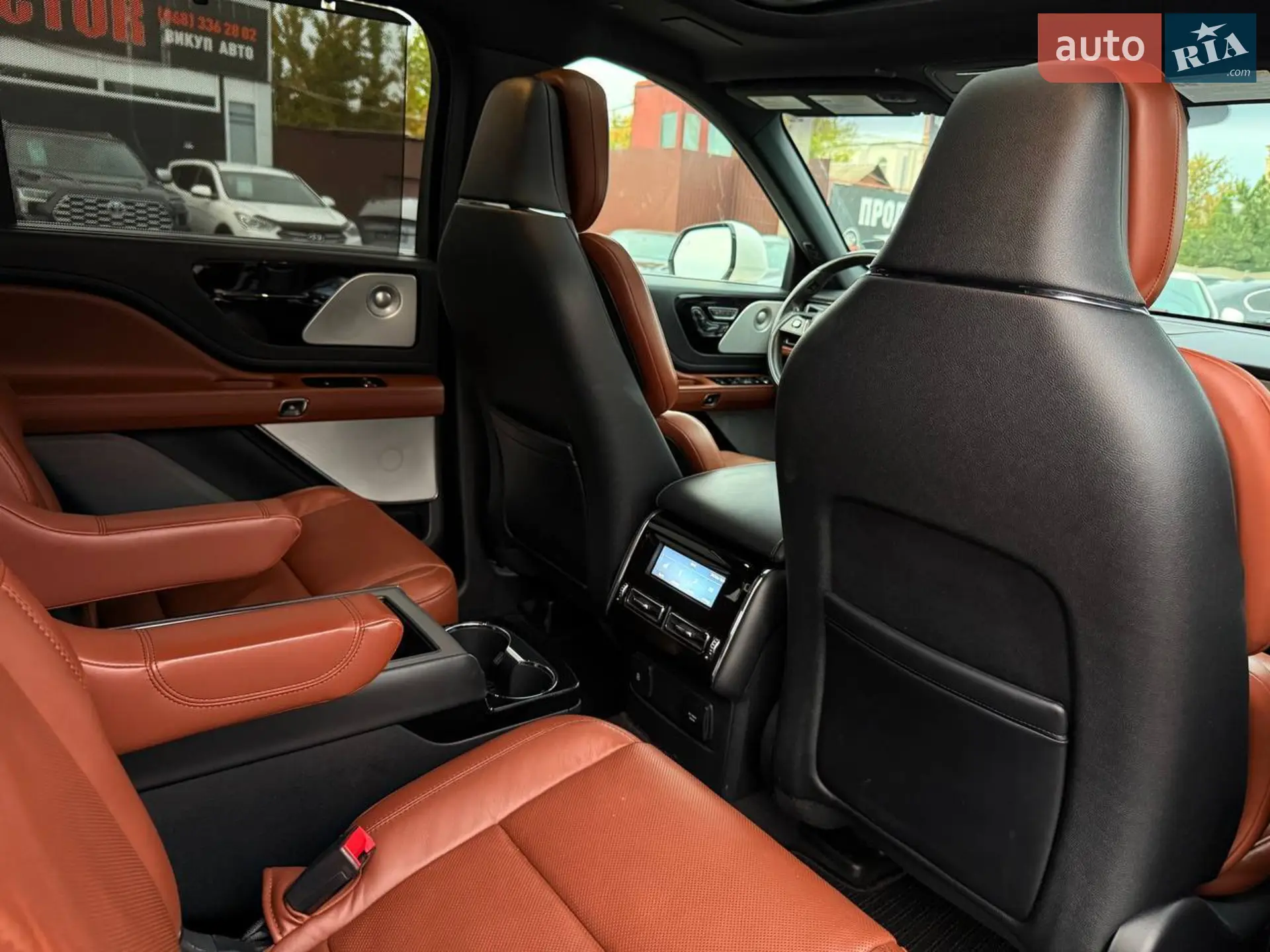 2021 Lincoln Aviator - мініатюра 24