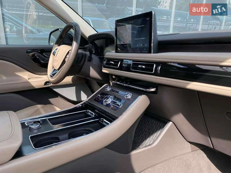 Позашляховик / Кросовер Lincoln Aviator 2019 в Києві фото 34 Позашляховик / Кросовер Lincoln Aviator 2019 в Києві