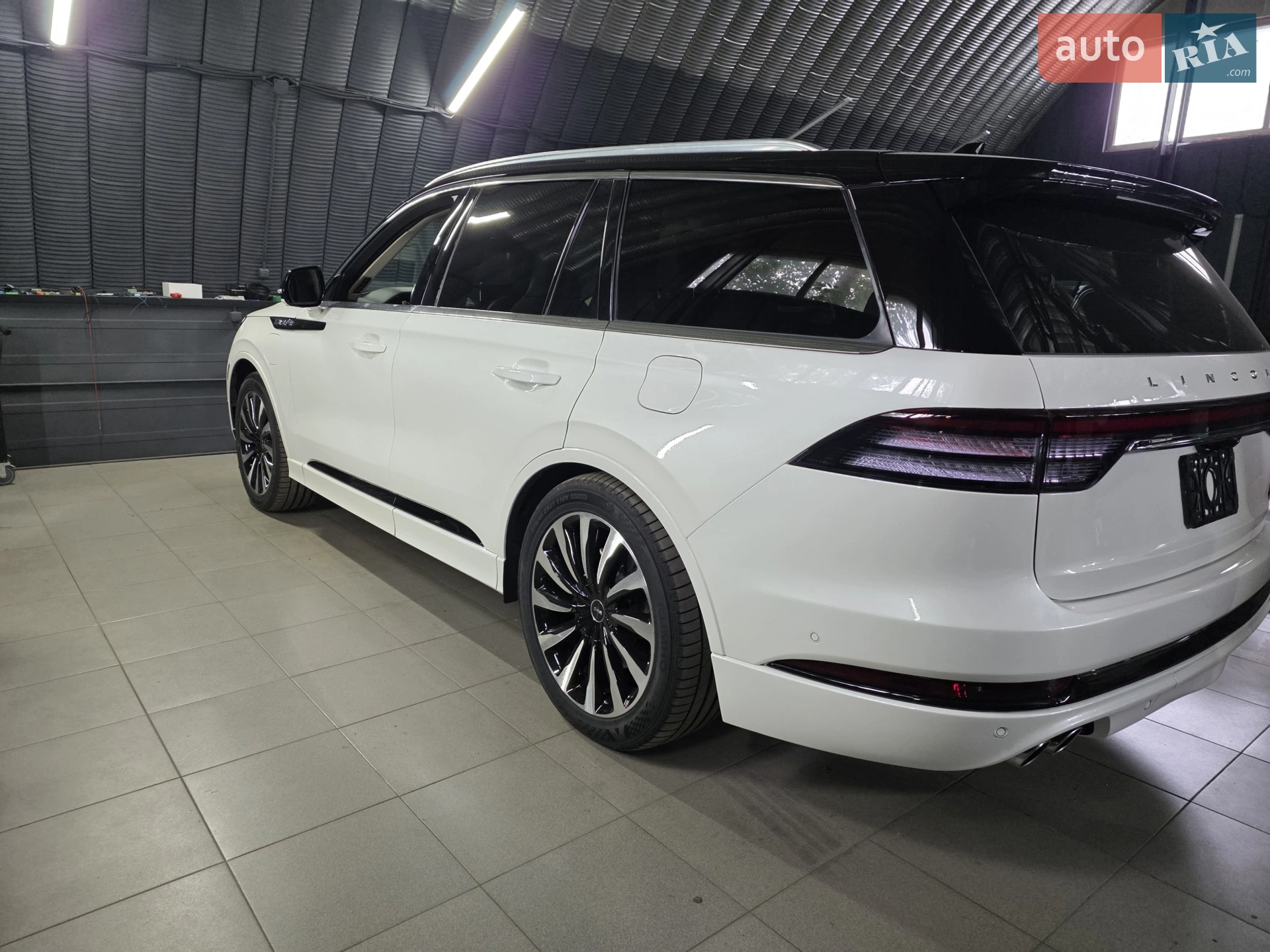 2020 Lincoln Aviator - мініатюра 5