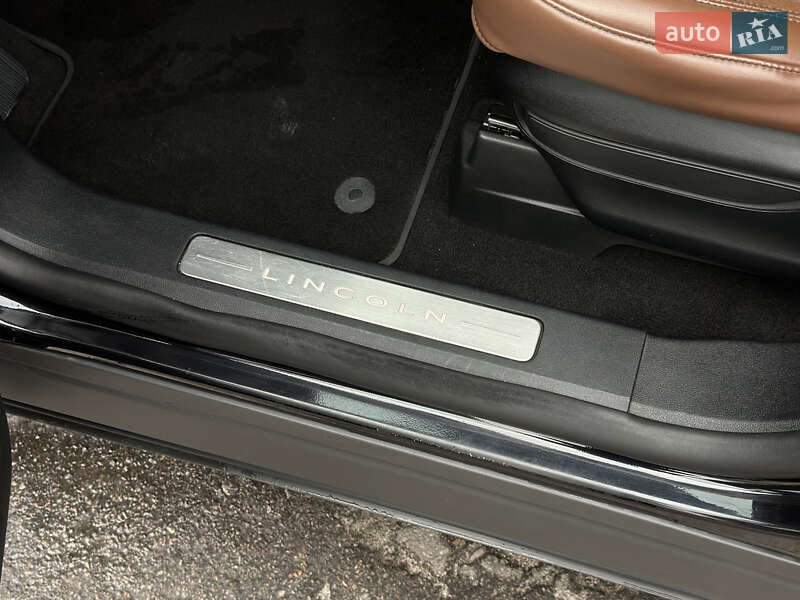 Позашляховик / Кросовер Lincoln Aviator 2019 в Шептицькому