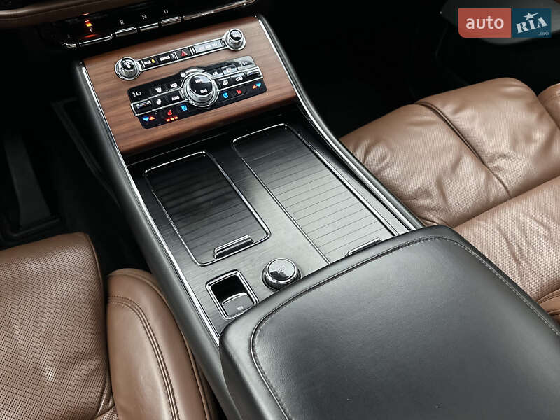 Позашляховик / Кросовер Lincoln Aviator 2019 в Шептицькому