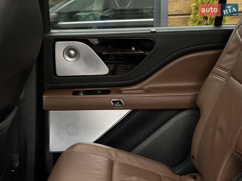 Позашляховик / Кросовер Lincoln Aviator 2019 в Шептицькому