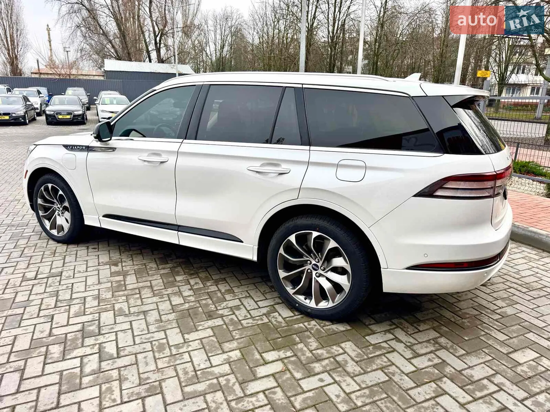 2020 Lincoln Aviator - мініатюра 14