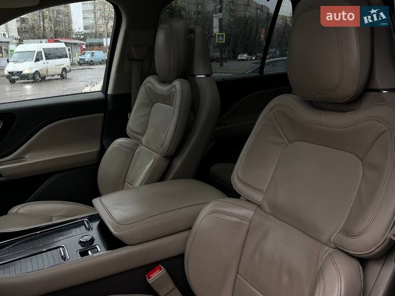 Внедорожник / Кроссовер Lincoln Aviator 2021 в Львове