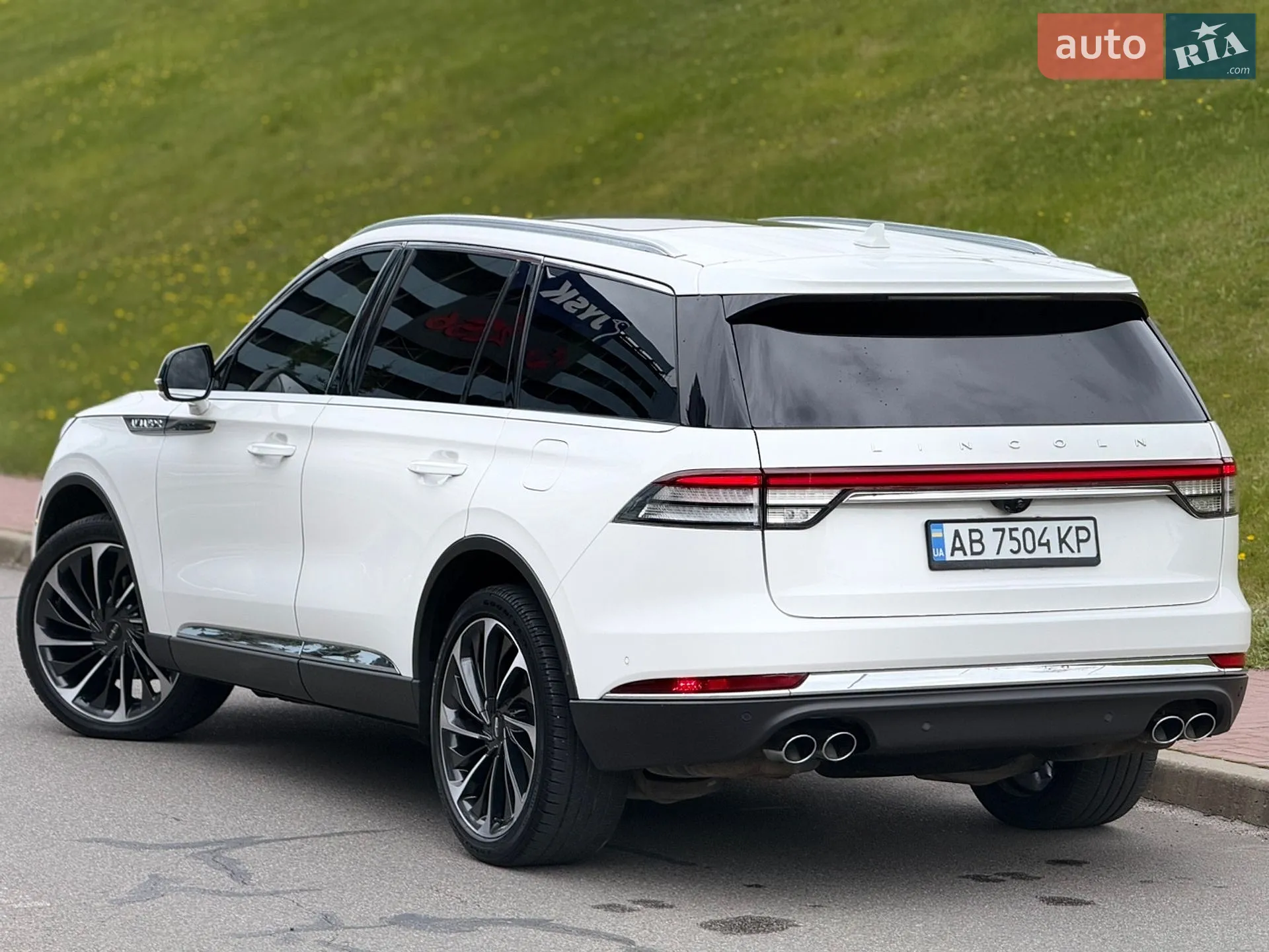 2022 Lincoln Aviator - мініатюра 23