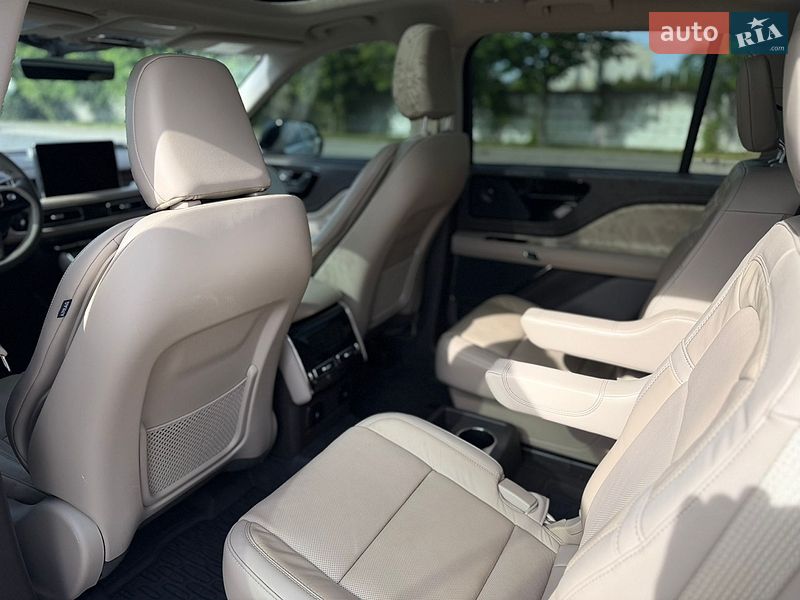 Внедорожник / Кроссовер Lincoln Aviator 2023 в Львове