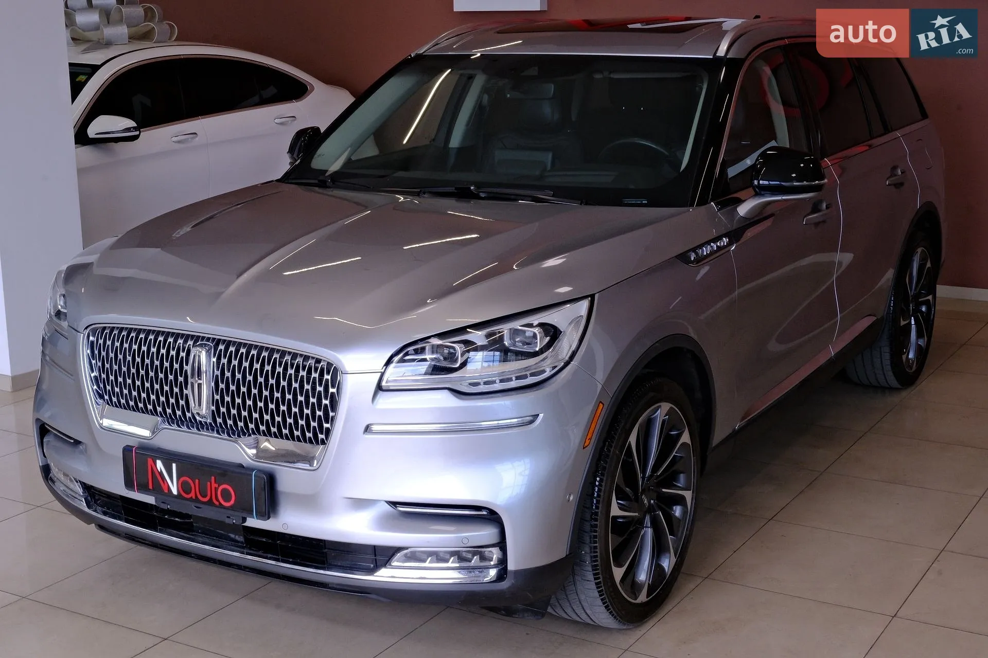 2021 Lincoln Aviator - мініатюра 3
