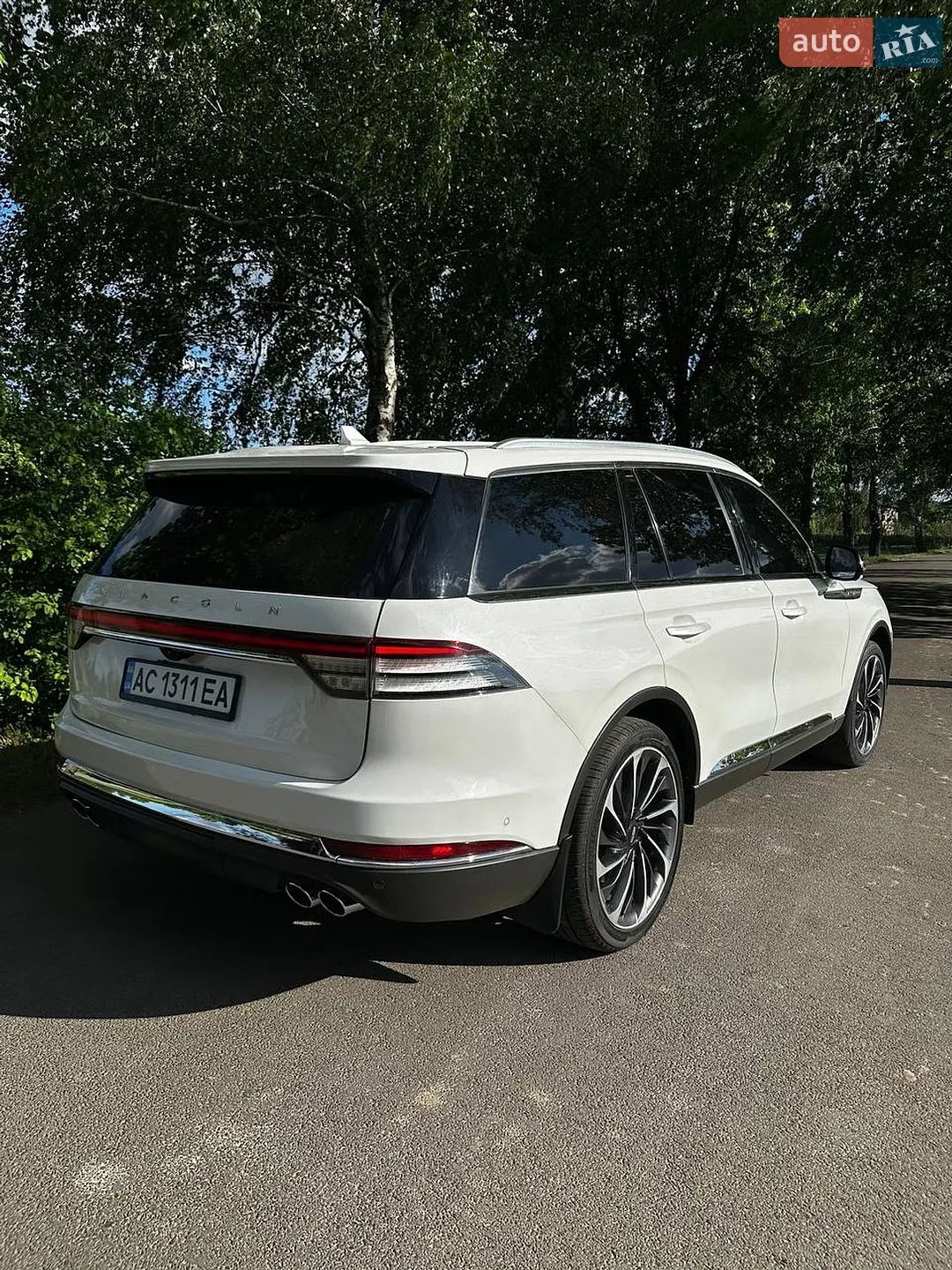 2021 Lincoln Aviator - мініатюра 3