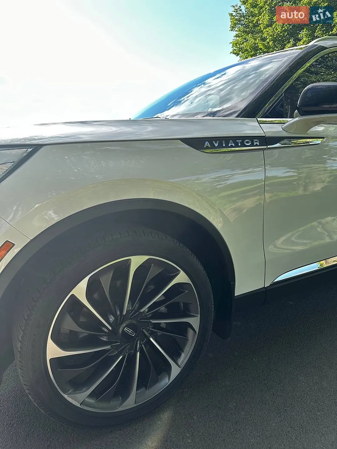 2021 Lincoln Aviator - мініатюра 5
