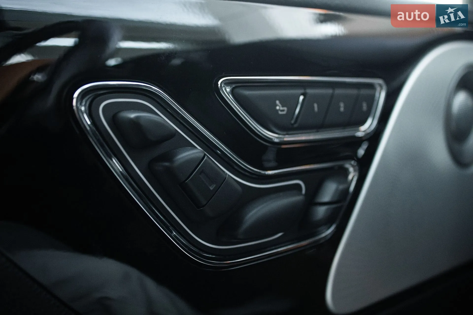 2020 Lincoln Aviator - мініатюра 36