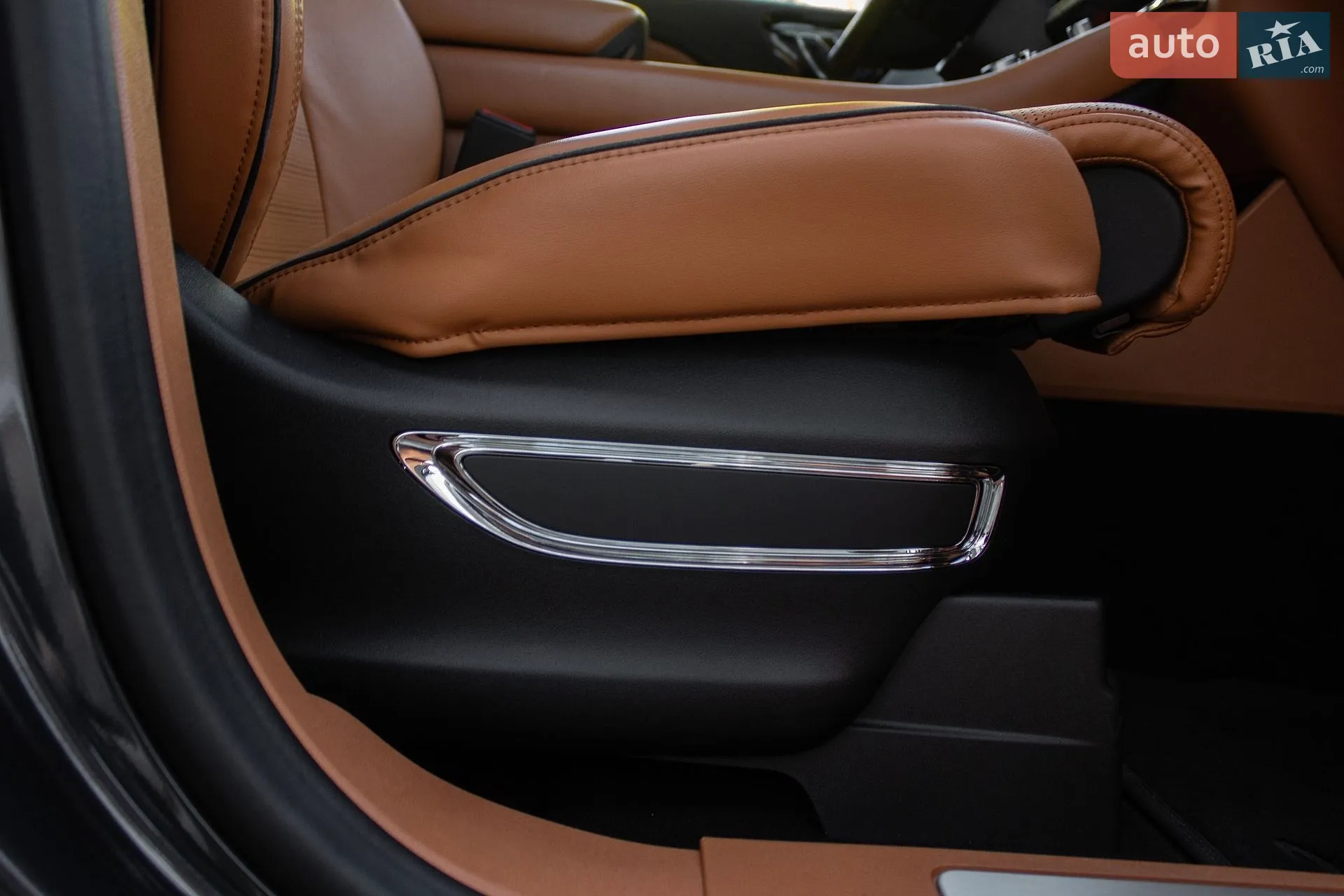 2020 Lincoln Aviator - мініатюра 39