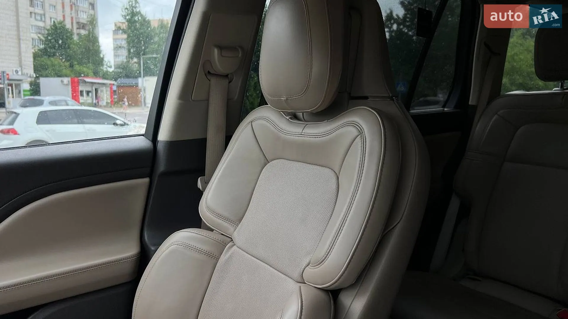 2021 Lincoln Aviator - мініатюра 22