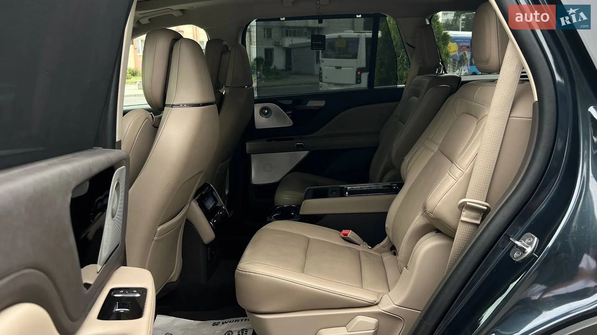 2021 Lincoln Aviator - мініатюра 30