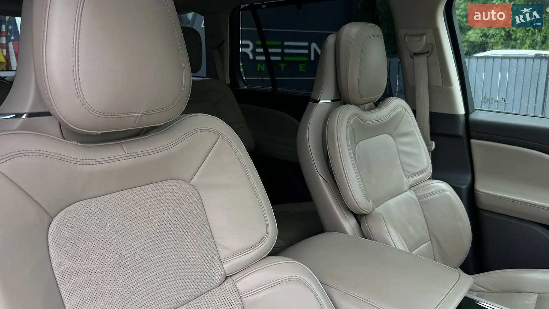 2021 Lincoln Aviator - мініатюра 46