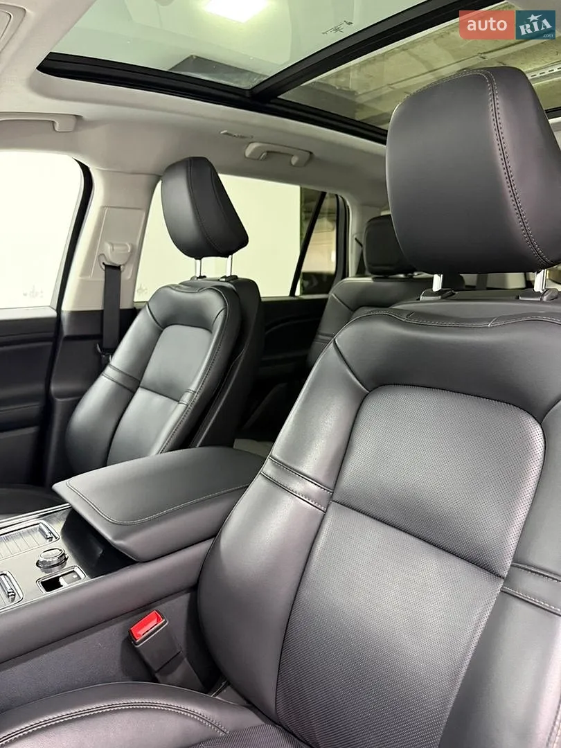 2025 Lincoln Aviator - мініатюра 20