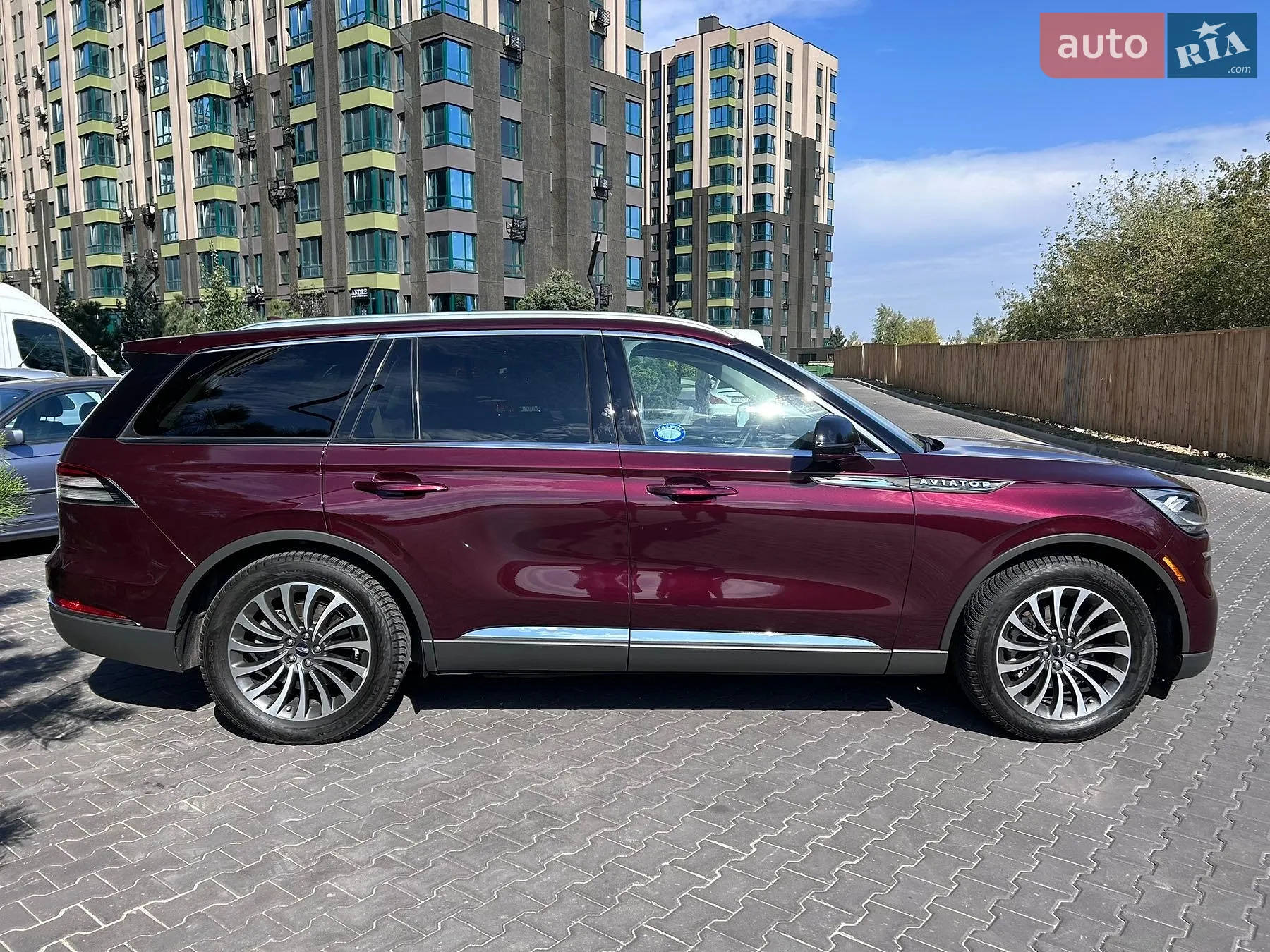 2019 Lincoln Aviator - мініатюра 5