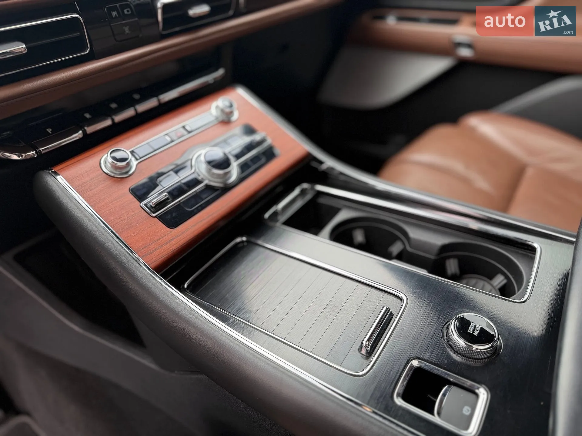 2020 Lincoln Aviator - мініатюра 15