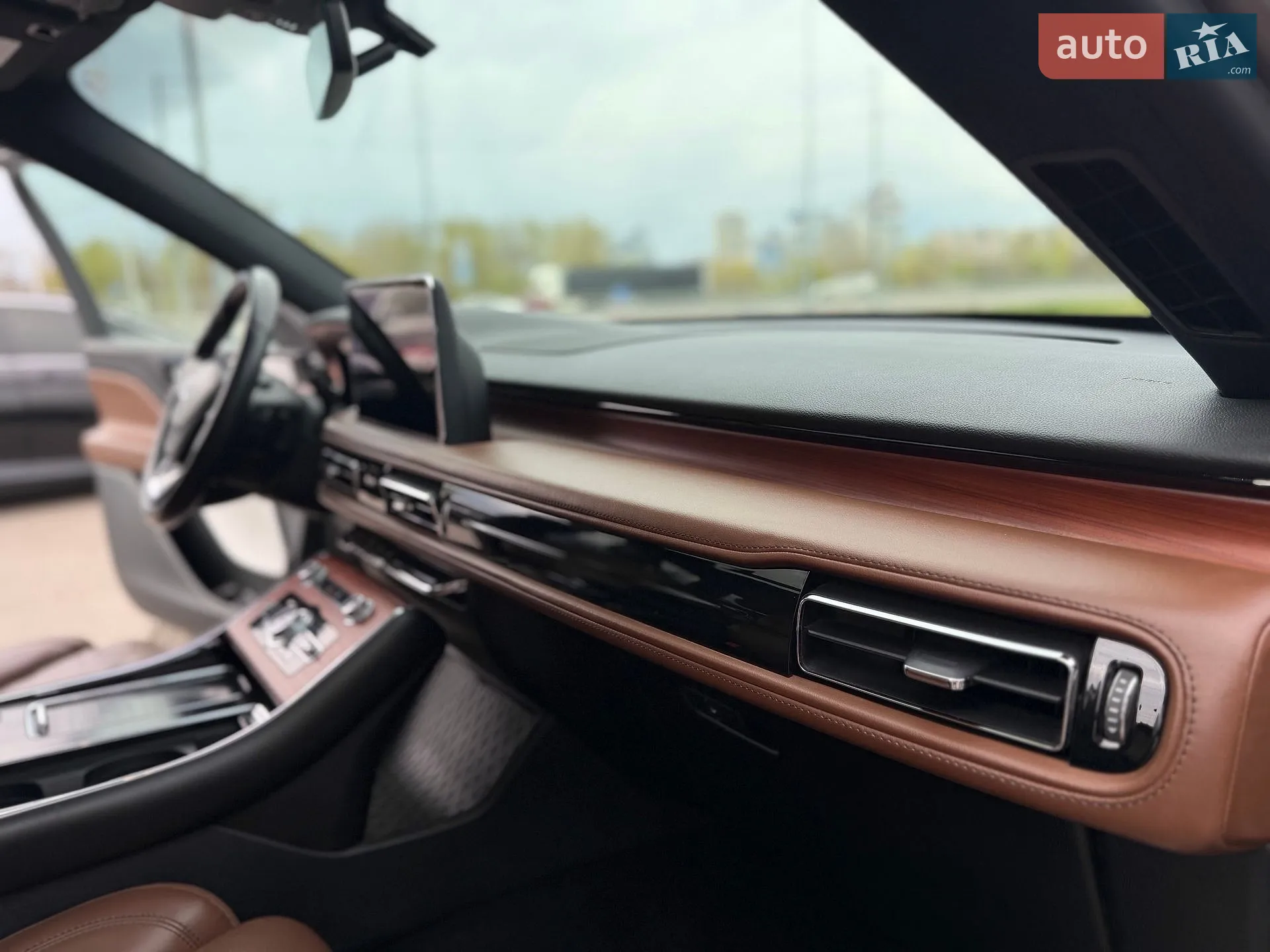 2020 Lincoln Aviator - мініатюра 4