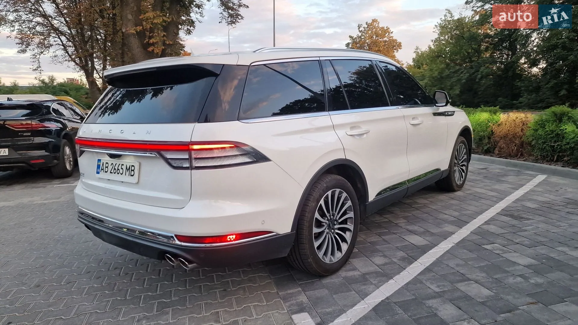 2021 Lincoln Aviator - мініатюра 10