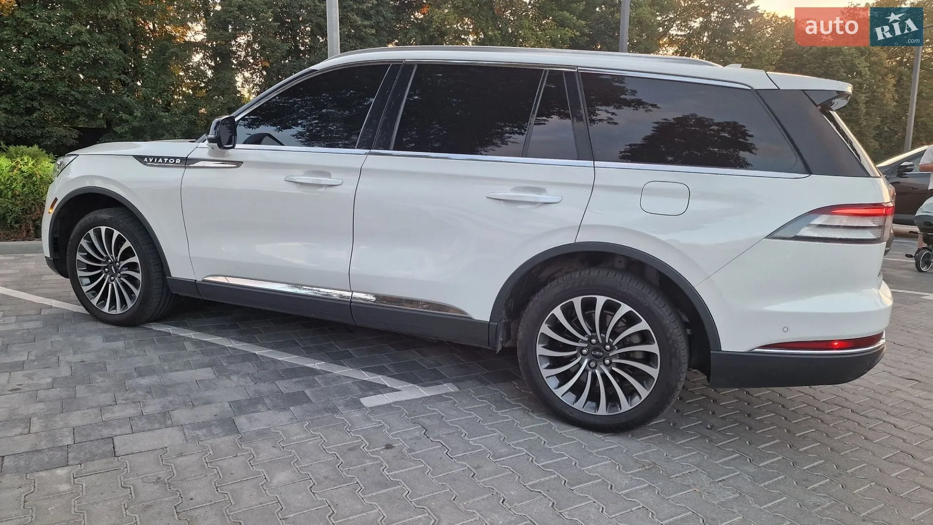 2021 Lincoln Aviator - мініатюра 17