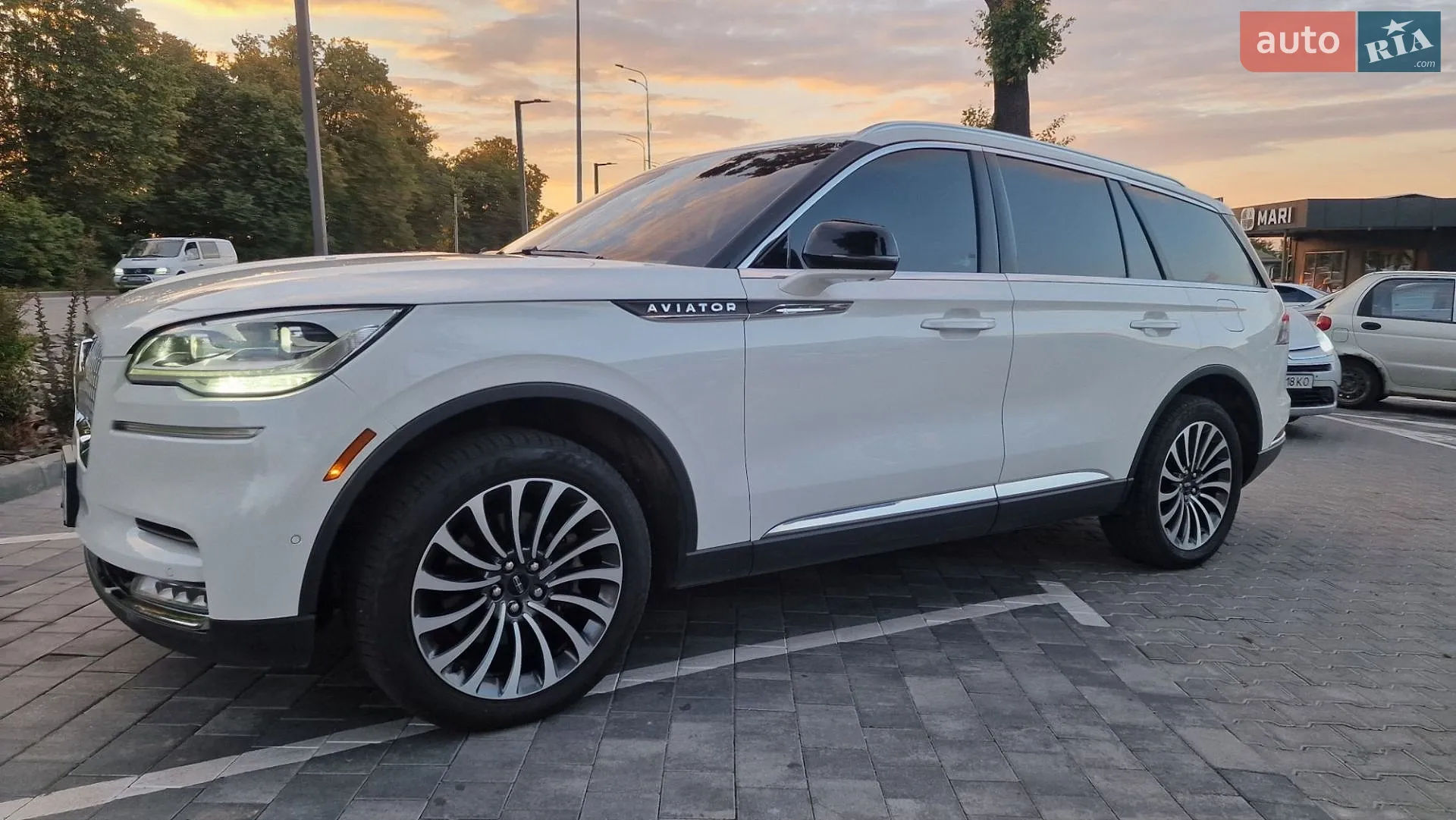 2021 Lincoln Aviator - мініатюра 19