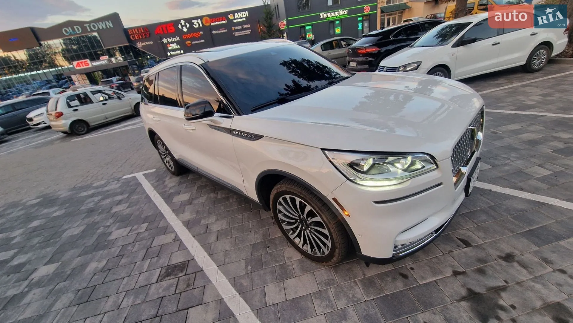 2021 Lincoln Aviator - мініатюра 23